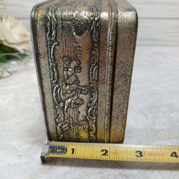 Vtg Rustic Hinged Tin Romantic Couple & Cherubs Made in West Germany Shabby Chic - Picture 15 of 15